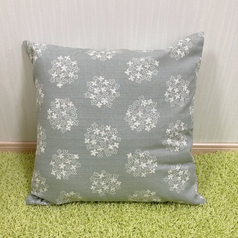 北欧サークルフラワー刺繍柄のクッションカバー*グレー*