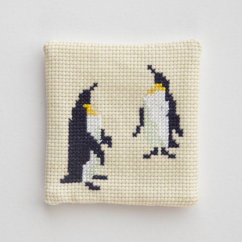 クロスステッチ　コースター　ペンギン