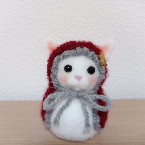 雪ん子猫ちゃん　ぷっくりマズル　ボルドーカラー