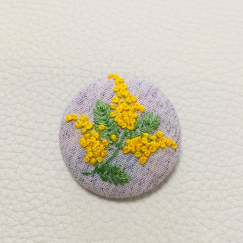 刺繍ブローチ ミモザ