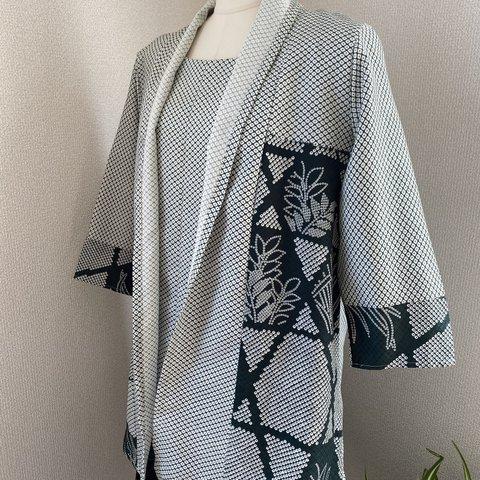 着物リメイク　ポリエステルのブラウスと上着のアンサンブル Kimono Blouse and Jacket