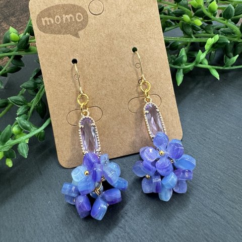 可愛い！紫陽花の大ぶりピアス・イヤリング♡(パープルガラス)