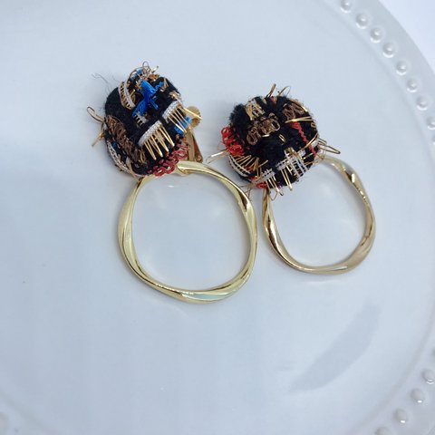 ツイード×ゴールドフープ◎ピアス　イヤリング