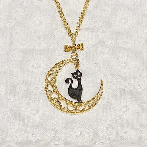 黒猫 Moon necklace