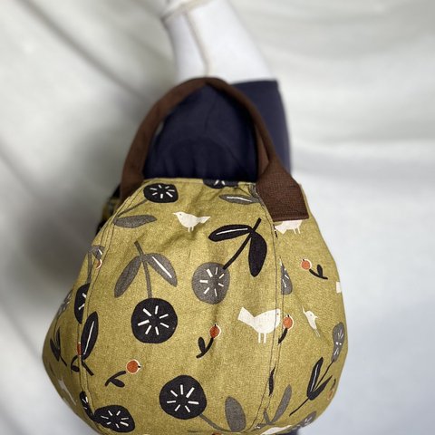 【受注生産】コロンとした形がかわいい小鳥柄のバッグ
