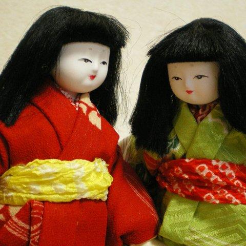 ないしょばなし　女童2人　日本人形