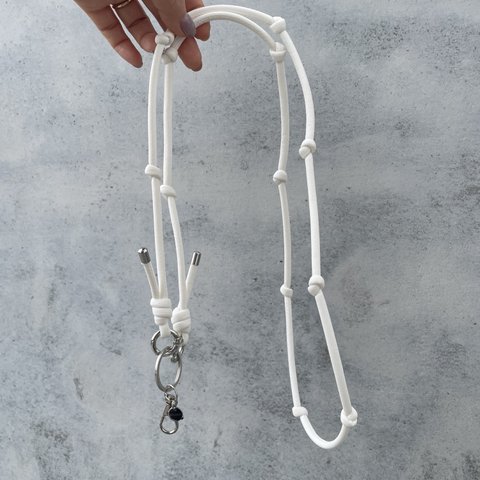 スマホショルダーストラップ【knot】ホワイト