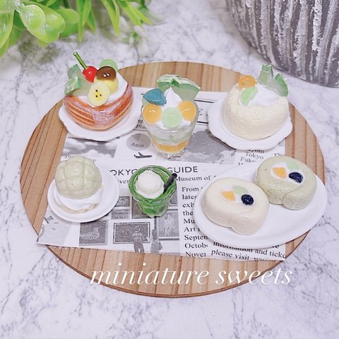 New✨🍈 メロンスイーツ🍈　ミニチュアフード　ミニチュアスイーツ 7点　ミニチュアパン 👒✨