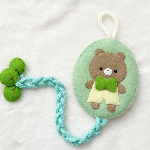 【フェルト】三つ編み練習🐻🍏