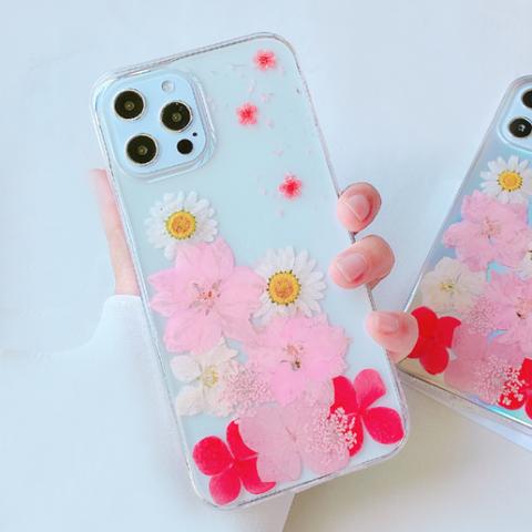 紫陽花かすみ草押し花スマホケース*ストラップホルダー*手帳型*iPhone13スマホケース