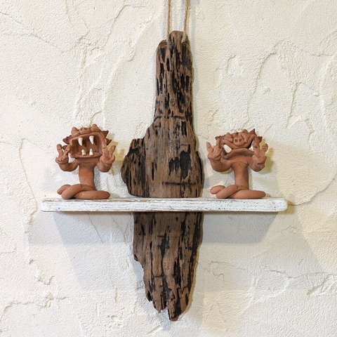 流木の壁掛けシェルフ飾り棚－１３