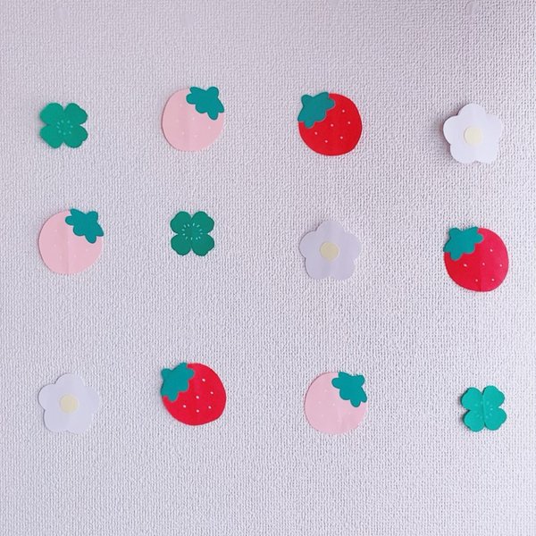 春 いちご モビール - みるくもち屋さん | minne 国内最大級の 春 いちご モビール - みるくもち屋さん | minne 国内最大級の