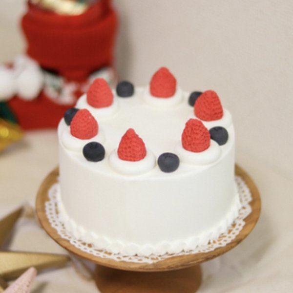 ケーキトッパー付き シュガークレイバースデーケーキ - Ma chérie ケーキトッパー付き シュガークレイバースデーケーキ - Ma chérie