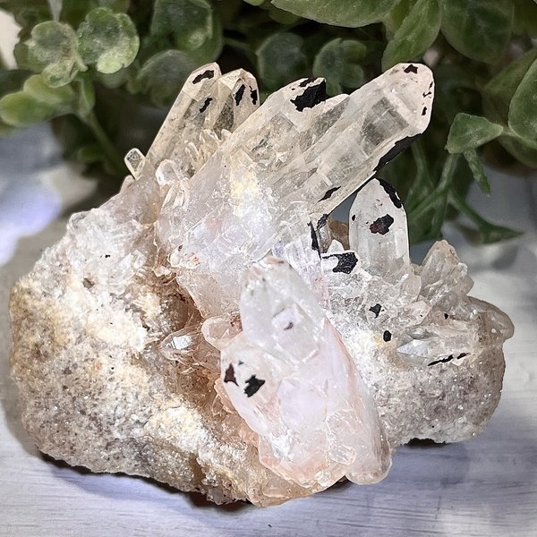 レシーバー✨ ヒマラヤ マニカラン産 ピンク水晶 原石 クラスター-