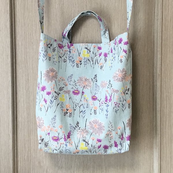 お出かけトートバッグA4 サイズ・2wayタイプ〜綿麻ボタニカル〜 - 花