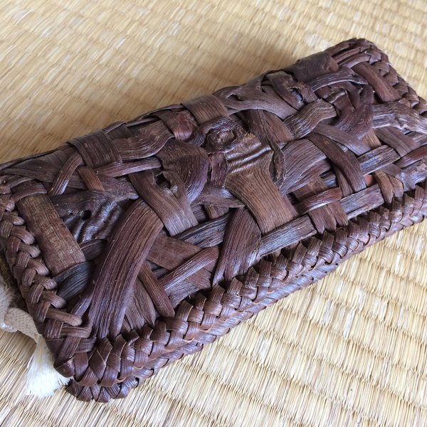 送料無料☆純国産☆大人気☆乱れ編み☆山ぶどう長財布 送料無料☆純国産☆大人気☆乱れ編み☆山ぶどう長財布