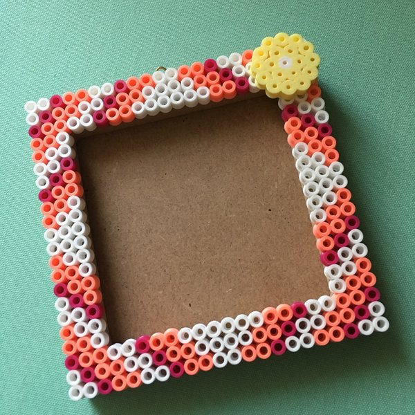 アイロンビーズ写真立て - hanezu's GALLERY | minne 国内最大級の