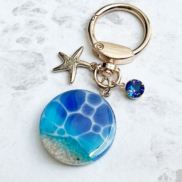 海を切り取ったキーホルダーレジン 海塗り 水面塗り - lindisima 海を切り取ったキーホルダーレジン 海塗り 水面塗り - lindisima