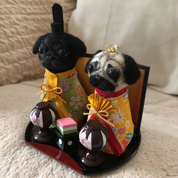 羊毛フェルト パグさんのひな祭り ハンドメイド ひな飾り 犬 パグ 黒