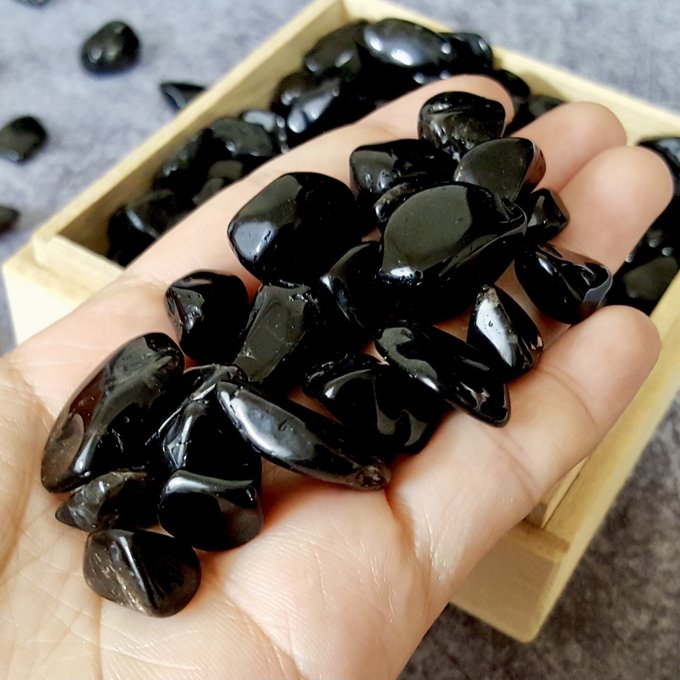 厄年にもお勧め】降魔鎮邪の希少石 チベット産モリオン(黒水晶 厄年にもお勧め】降魔鎮邪の希少石 チベット産モリオン(黒水晶