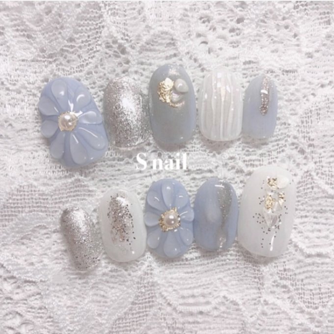 ネイルチップ くすみブルー 青 水色 フラワー 花 ニュアンス ネイルチップ くすみブルー 青 水色 フラワー 花 ニュアンス