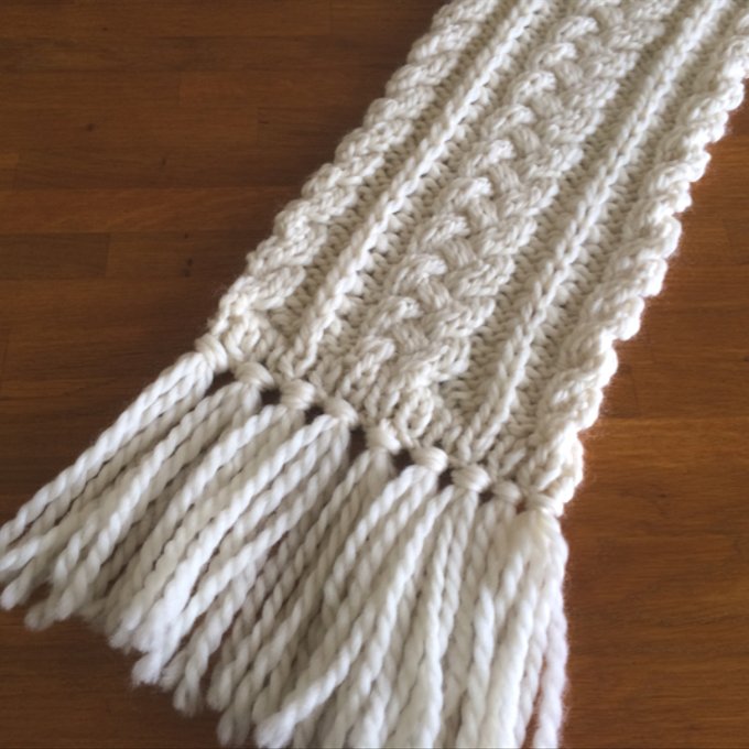 ケーブル編みのロングマフラー《受注製作です》 - Ito-Knitting ケーブル編みのロングマフラー《受注製作です》 - Ito-Knitting