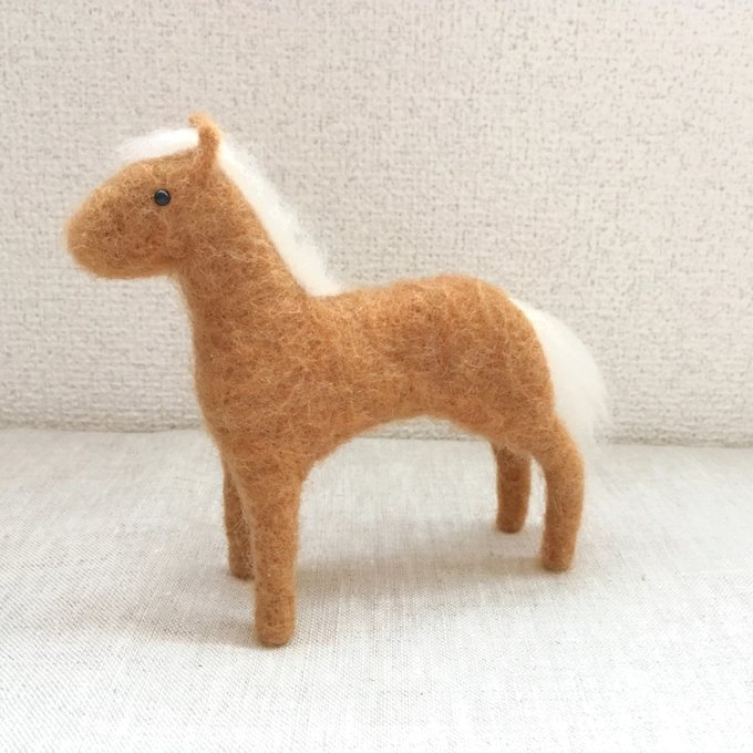 受注製作】羊毛フェルトのぬいぐるみ お馬さん - CASA-DE-POCO'S 受注製作】羊毛フェルトのぬいぐるみ お馬さん - CASA-DE-POCO'S