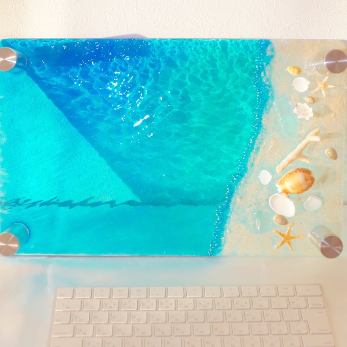 海のPCモニターデスク(小さな海シリーズ)強化ガラス レジンアート - 島のしずく | minne 国内最大級のハンドメイド・手作り通販サイト