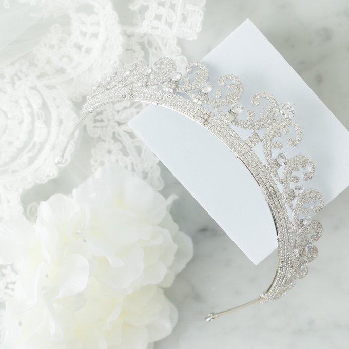 czt2】ロイヤルティアラ キャサリン妃 ご成婚 キュービック czt2】ロイヤルティアラ キャサリン妃 ご成婚 キュービック