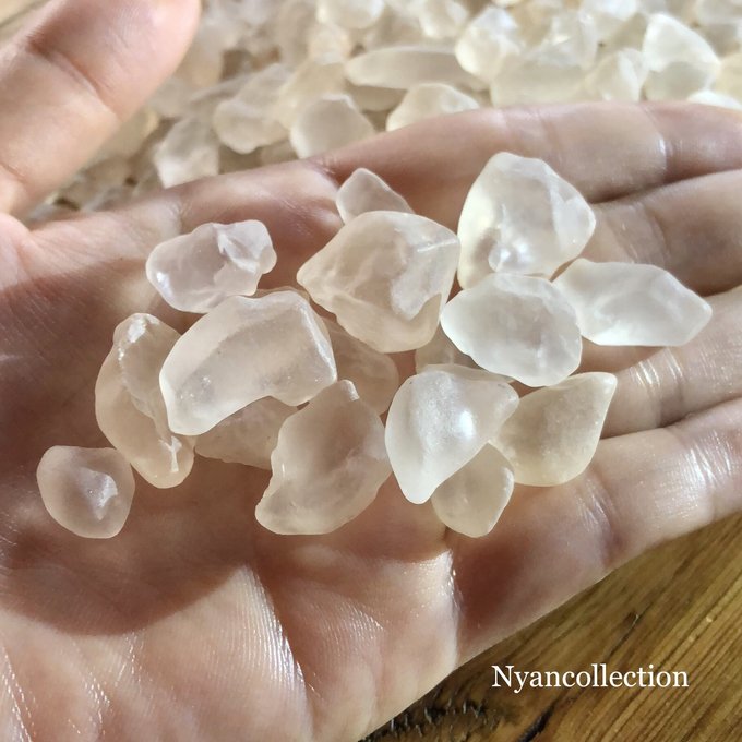 超希少】ボリビア産 インカクリスタル 大粒さざれ石 100g 超希少】ボリビア産 インカクリスタル 大粒さざれ石 100g