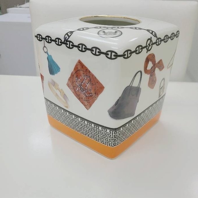 ポーセラーツ・陶器ティッシュケース 思いとどまり ポーセラーツ・陶器ティッシュケース 思いとどまり