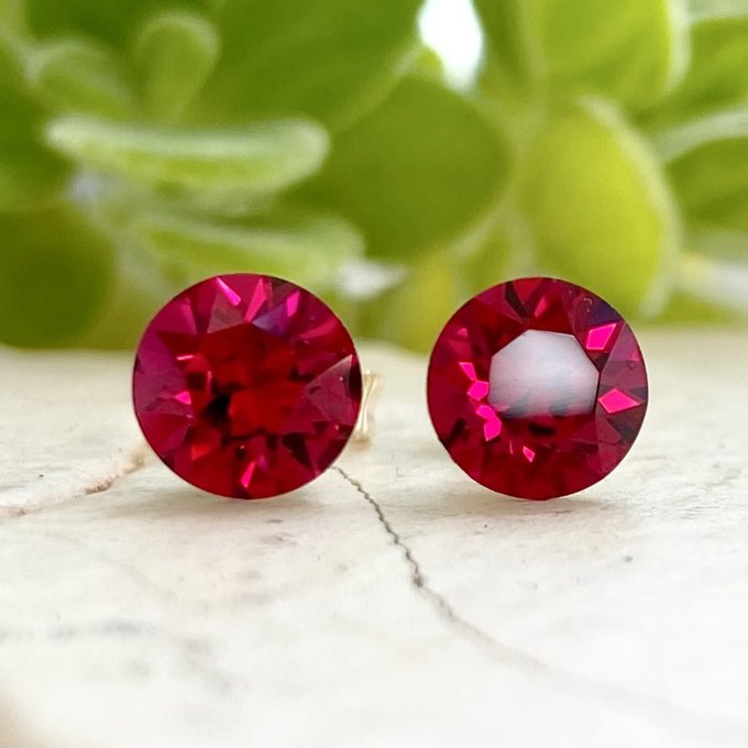 スワロフスキー クリスタル ルビー ピアス 6mm 赤 レッド 紅 スワロフスキー クリスタル ルビー ピアス 6mm 赤 レッド 紅
