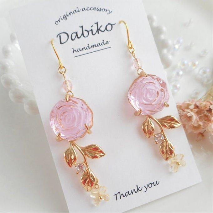 K16美しいガラスのバラの華やかイヤリング/ピアス🌹(ピンク・桜ピンク