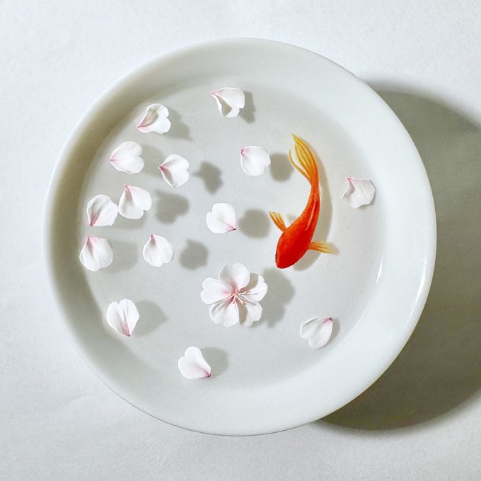 盃で泳ぐ金魚 ソメイヨシノ 置物 インテリア 盃で泳ぐ金魚 ソメイヨシノ 置物 インテリア