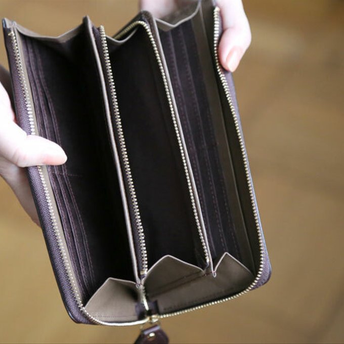革のビターチョコ長財布 - Trooms [ティールームス] | minne 国内最大級のハンドメイド・手作り通販サイト