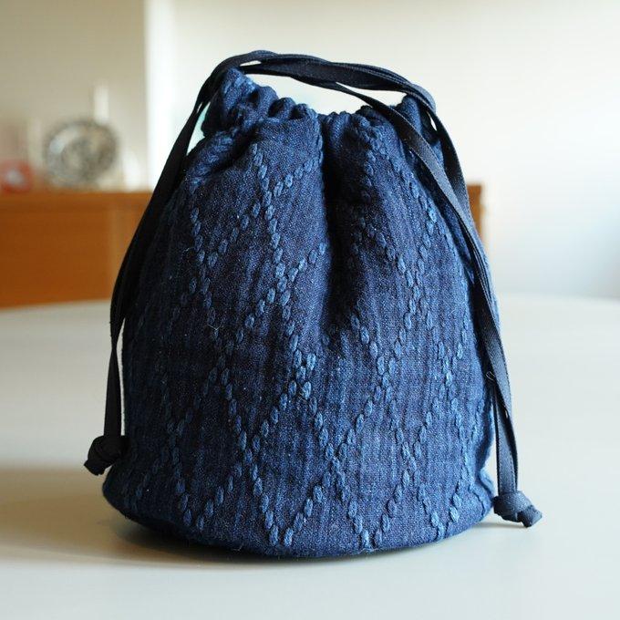 うしじま縫製 | 武州正藍染 巾着バッグ 大（内側 仕切り無） 二重刺子
