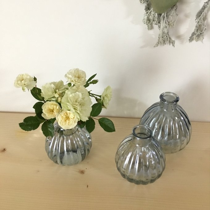 Sサイズ】コロンとした一輪挿しの花器 涼やかクリアガラス Sサイズ】コロンとした一輪挿しの花器 涼やかクリアガラス