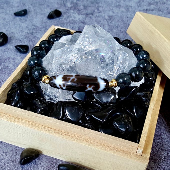 厄年にもお勧め】降魔鎮邪の希少石 チベット産モリオン(黒水晶 厄年にもお勧め】降魔鎮邪の希少石 チベット産モリオン(黒水晶