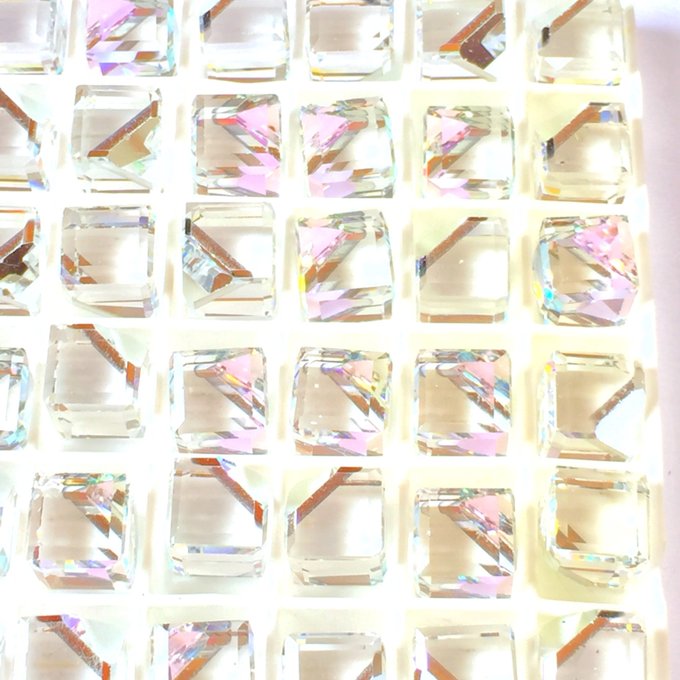 ✴︎廃盤ヴィンテージ SWAROVSKI #4841 アングルキューブ ✴︎廃盤ヴィンテージ SWAROVSKI #4841 アングルキューブ