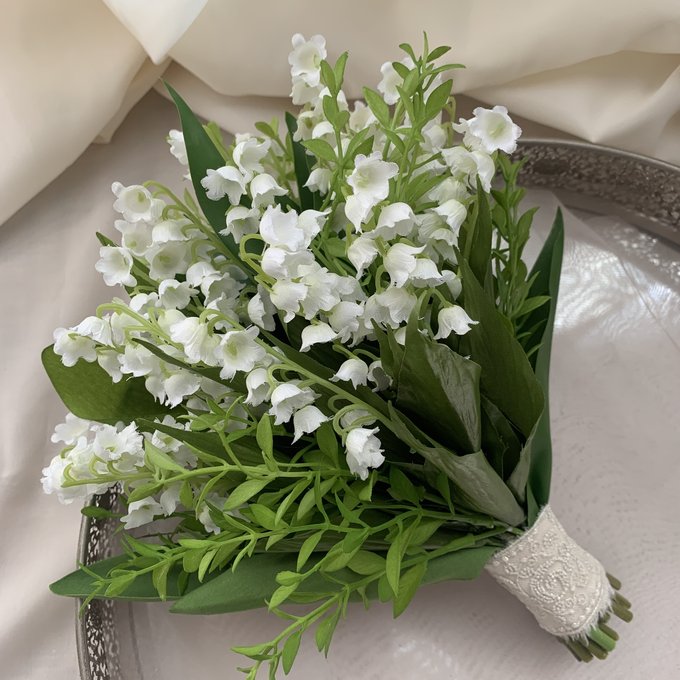 すずらんブーケ⭐︎スズラン5月結婚式挙式かすみ草ウエディング すずらんブーケ⭐︎スズラン5月結婚式挙式かすみ草ウエディング
