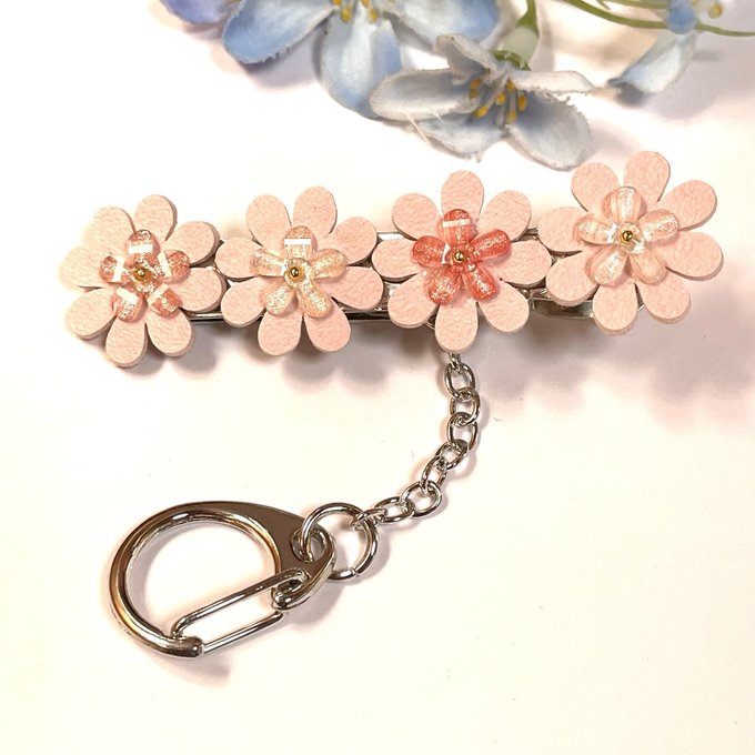 ピンクのお花が可愛いキークリップ - MOCO1716'S GALLERY | minne 国内最大級のハンドメイド・手作り通販サイト