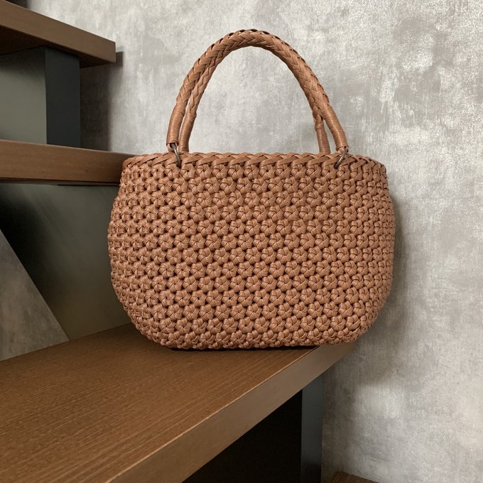 受注制作》花結び編みのかごバッグ (茶)内ポケット付き 受注制作》花結び編みのかごバッグ (茶)内ポケット付き
