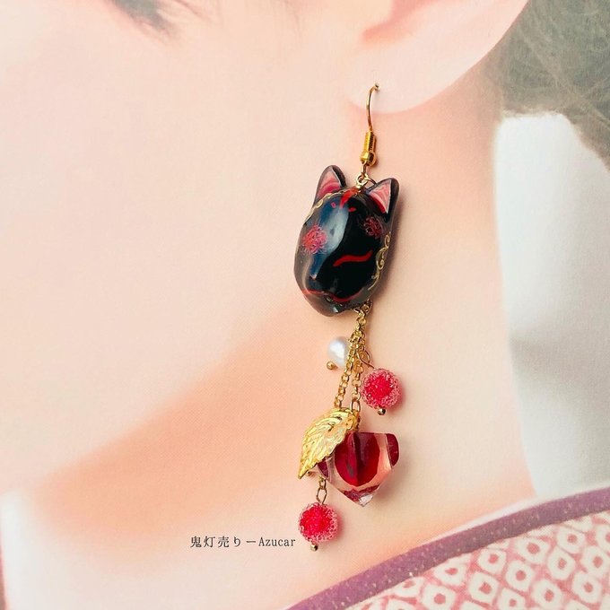 彼岸花柄の狐面と鬼灯と椿の和風ピアス イヤリング淡水パールと 彼岸花柄の狐面と鬼灯と椿の和風ピアス イヤリング淡水パールと
