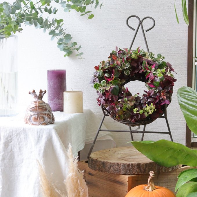 秋色リーフのシックなリース寄せ植え 秋色リーフのシックなリース寄せ植え