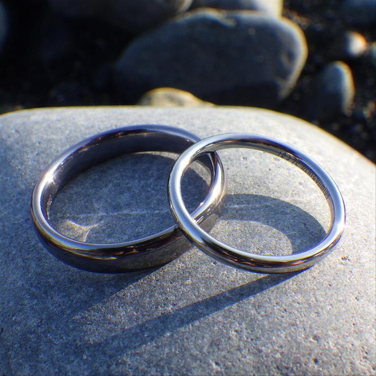 【金属アレルギー対応】素材のコントラストが美しい!タンタルとハフニウムの結婚指輪 2