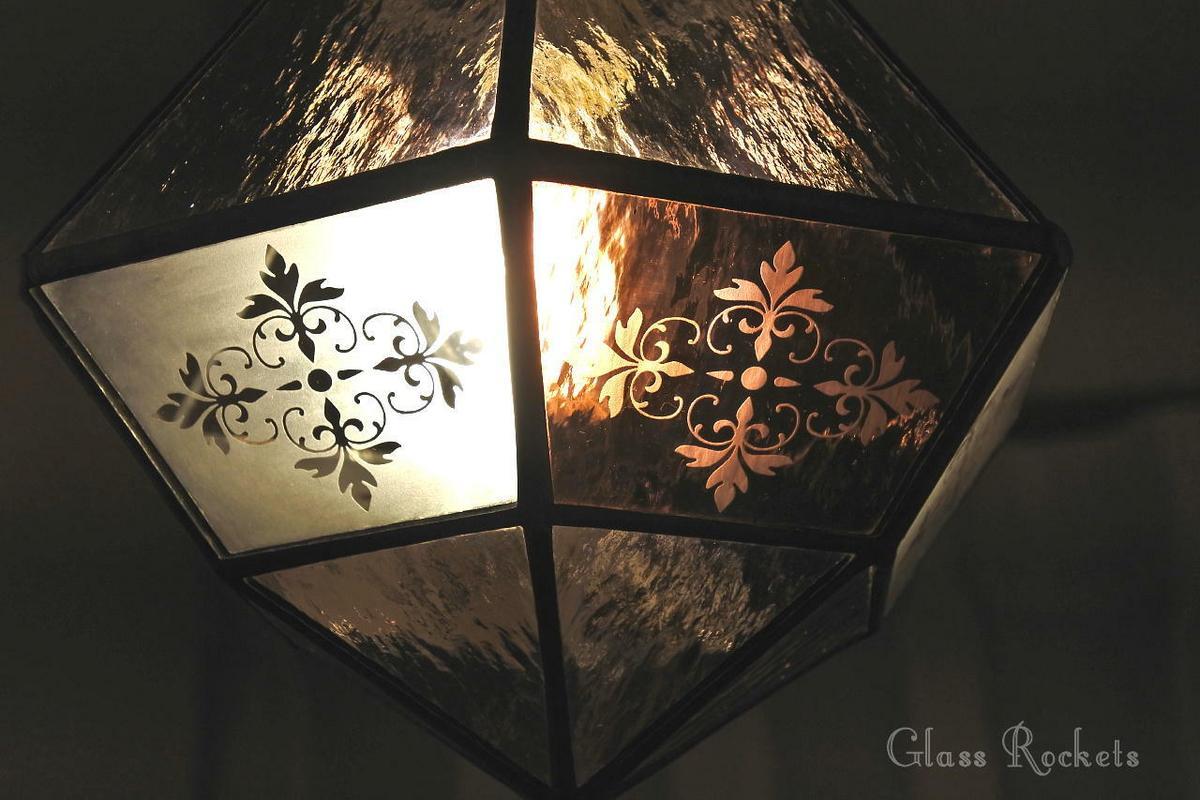 ホットセール ユリの文様のランプ ライト 照明 ペンダント ステンドグラス LED電球付き - 照明 -  www.comisariatolosandes.com