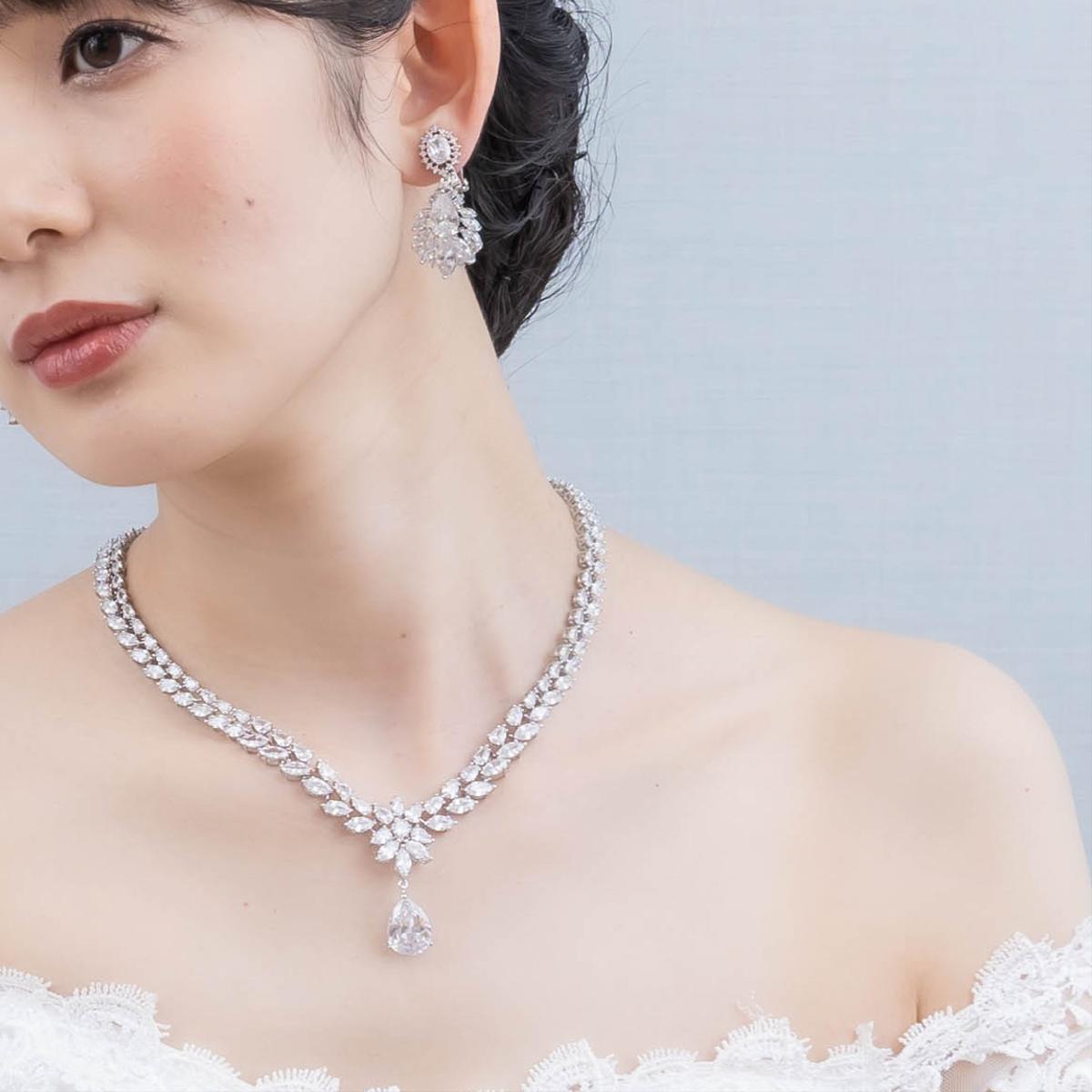 P2点セット❀ピアス(イヤリング)ネックレス シルバーブライダルアクセサリー