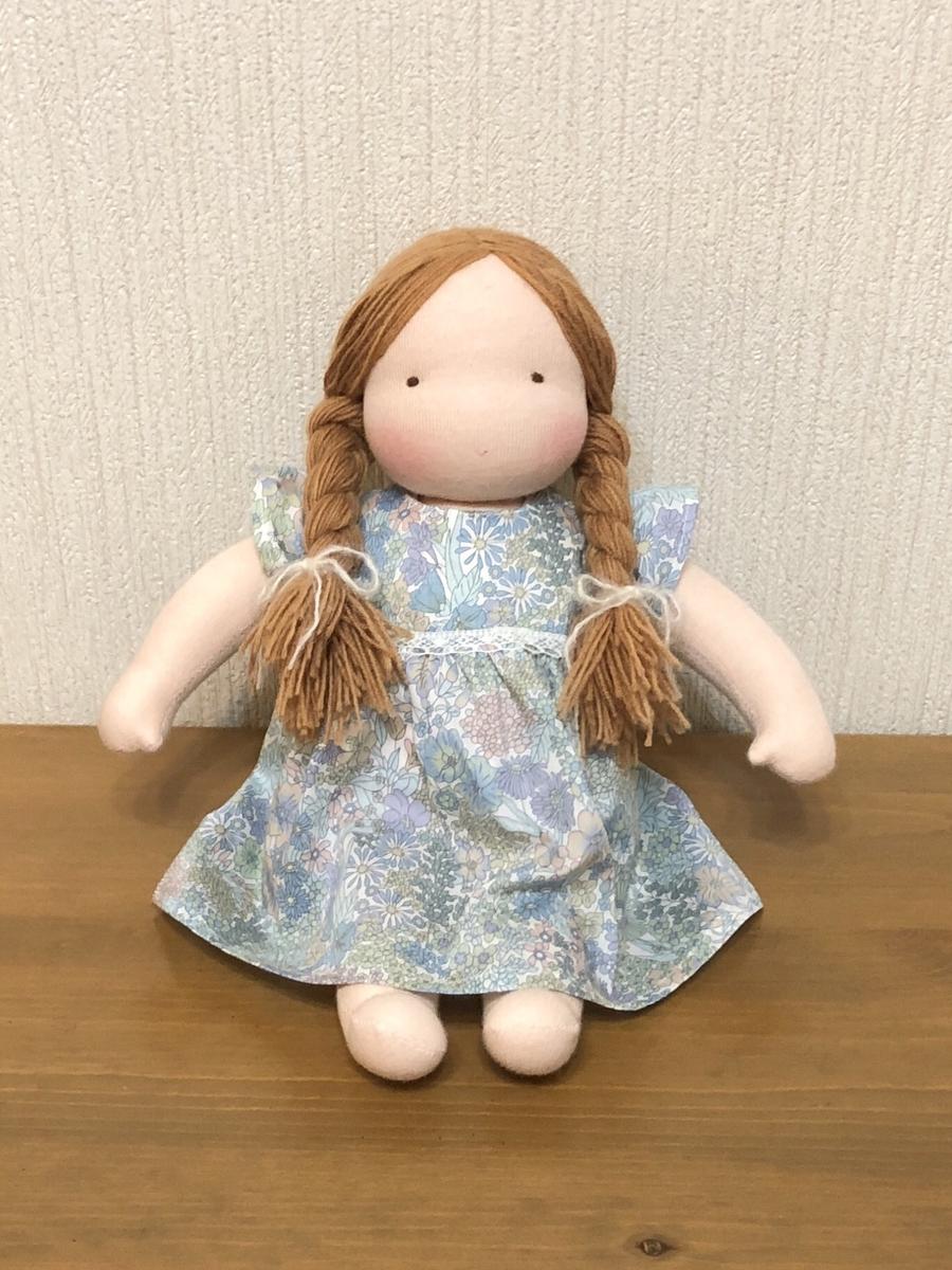 ウォルドルフ人形(30cm)リバティワンピースの女の子 - auriol-sa.com