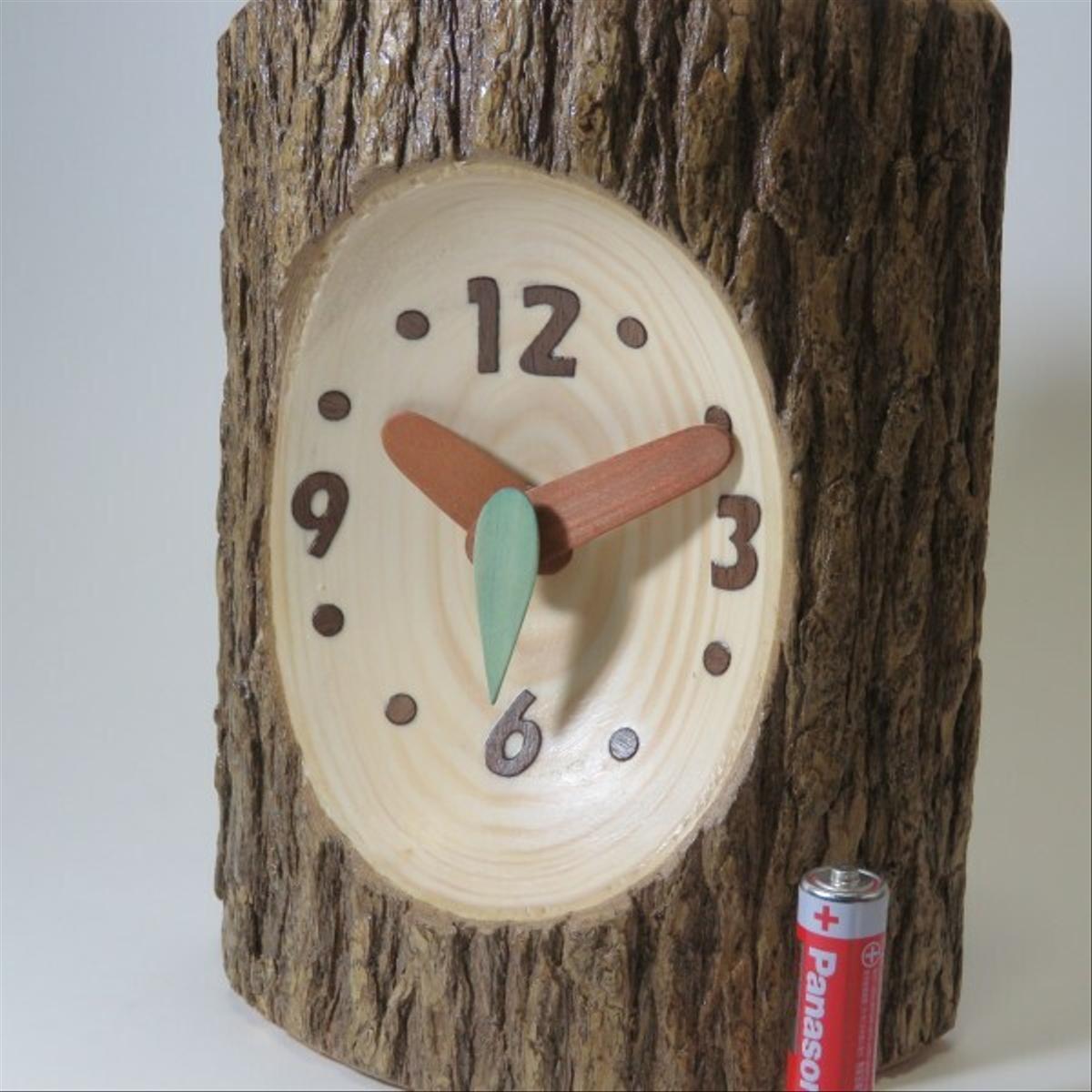 森の時計 カヤの木の置時計
