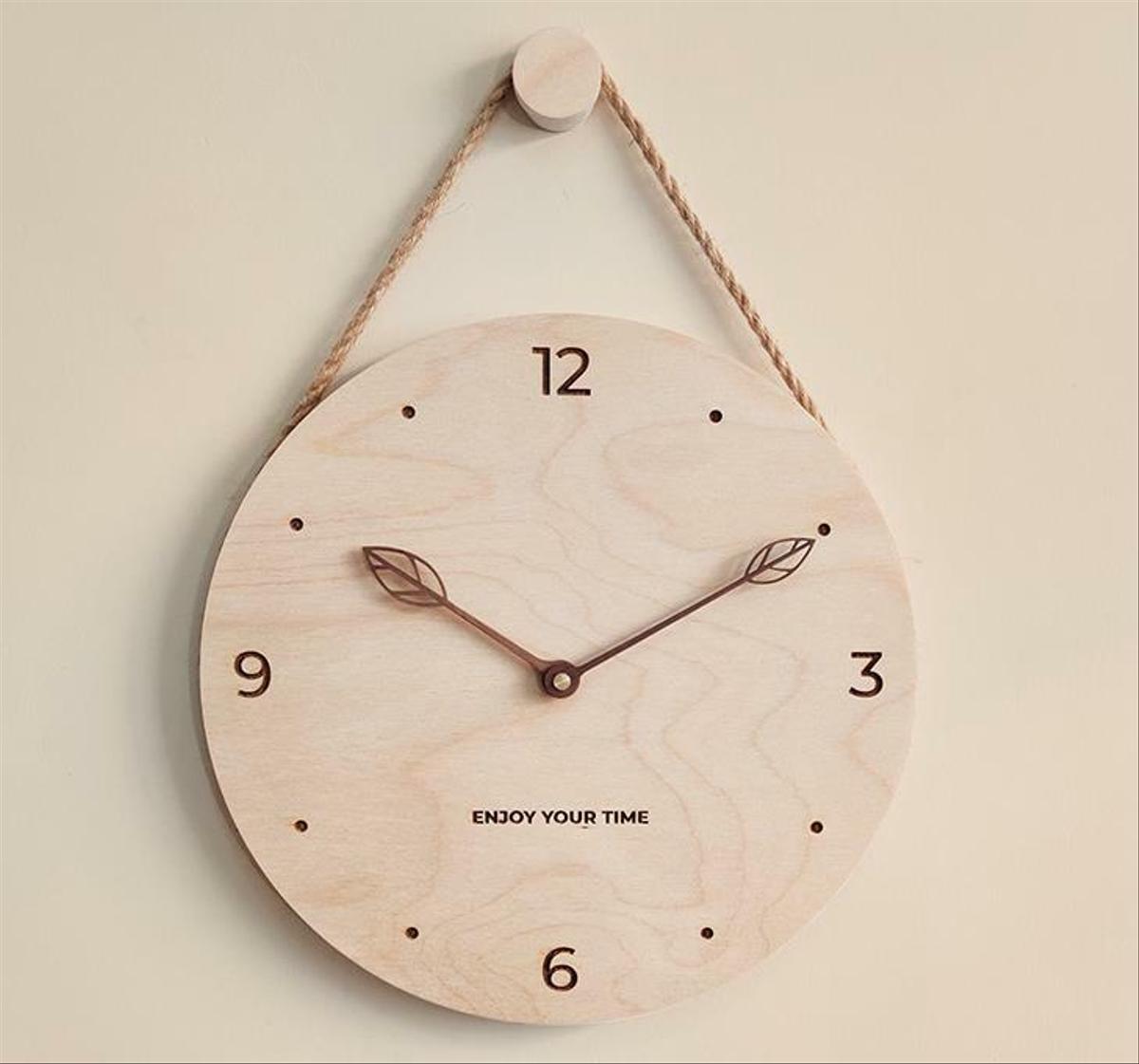 あなたにおすすめの商品 木の壁掛け時計 ウォールクロック - 時計 - www.comisariatolosandes.com